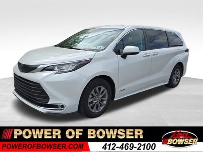 Used 2021 Toyota Sienna XLE