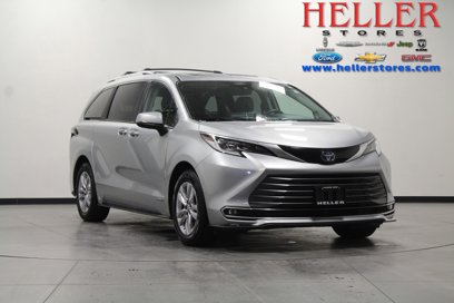 Used 2021 Toyota Sienna Limited