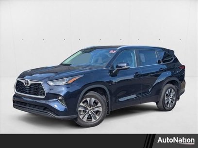 Used 2023 Toyota Highlander XLE