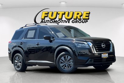 Used 2023 Nissan Pathfinder SV w/ SV Premium Package