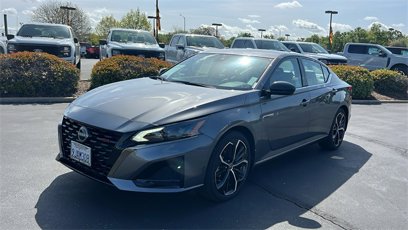 Used 2024 Nissan Altima 2.5 SR