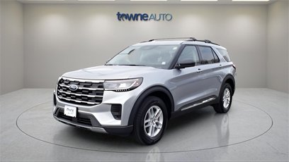 Used 2025 Ford Explorer Active