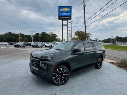 New 2025 Chevrolet Suburban RST w/ Comfort Package