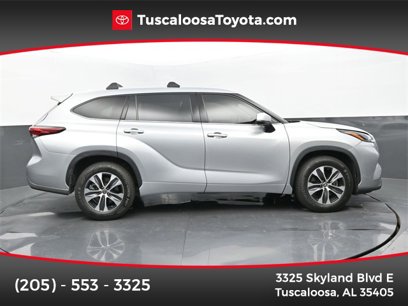 Used 2022 Toyota Highlander XLE