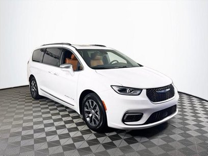 Certified 2024 Chrysler Pacifica Pinnacle