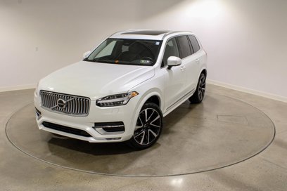 Used 2025 Volvo XC90 B5 Plus w/ Protection Package Premier