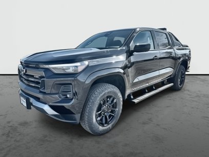 New 2025 Chevrolet Colorado Z71 w/ Midnight Edition