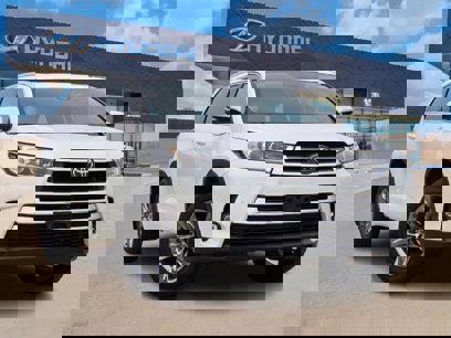 Used 2019 Toyota Highlander Limited Platinum