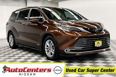 Used 2021 Toyota Sienna Limited