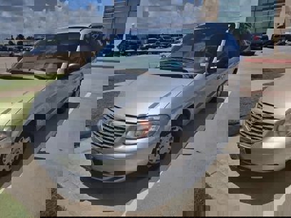 Used 2003 Chrysler Voyager LX