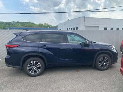 Used 2022 Toyota Highlander XLE