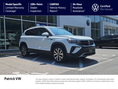 Certified 2022 Volkswagen Taos SE w/ Panoramic Sunroof Package