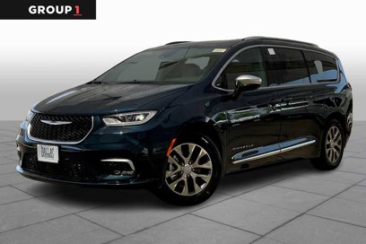 New 2025 Chrysler Pacifica Pinnacle