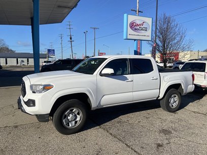 Used 2016 Toyota Tacoma SR
