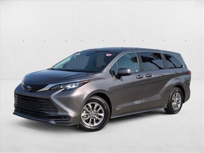 Used 2021 Toyota Sienna LE