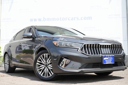 Used 2020 Kia Cadenza Technology