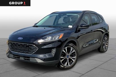 Used 2022 Ford Escape SE w/ SE Sport Appearance Package