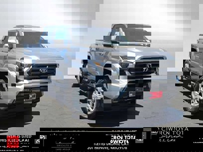 New 2025 Toyota Tacoma SR5