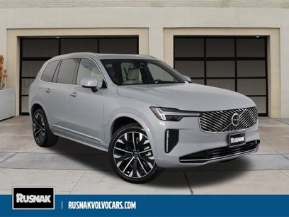 New 2025 Volvo XC90 B5 Core