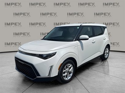 Used 2024 Kia Soul LX w/ Option Group 015
