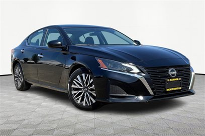 Used 2023 Nissan Altima 2.5 SV