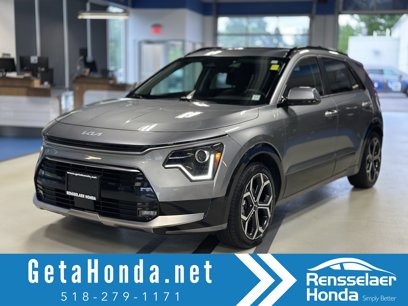 Used 2023 Kia Niro EX Touring