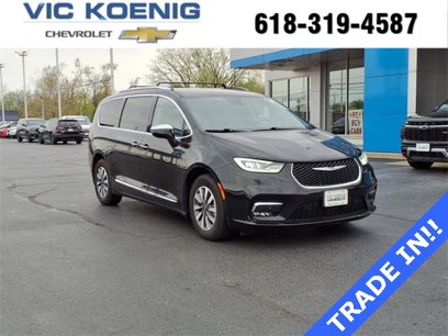 Used 2021 Chrysler Pacifica Limited w/ Premium & Safety Sphere Group