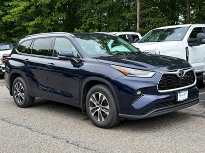 Used 2021 Toyota Highlander XLE