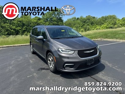 Used 2023 Chrysler Pacifica Limited