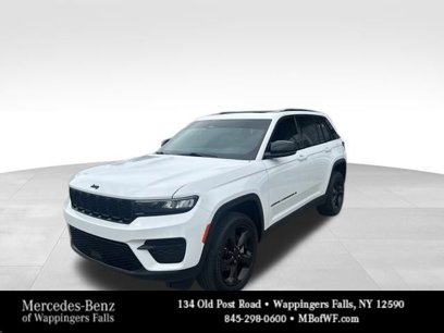 Used 2023 Jeep Grand Cherokee Altitude