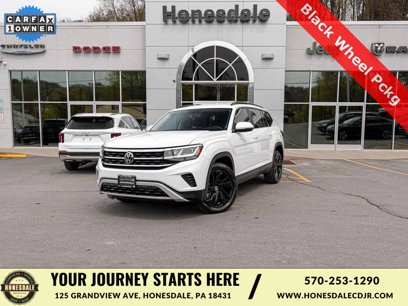 Used 2022 Volkswagen Atlas SE w/ Black Wheel Package
