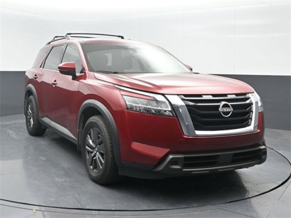 Used 2022 Nissan Pathfinder SV w/ SV Premium Package