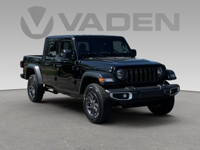 New 2025 Jeep Gladiator Sport