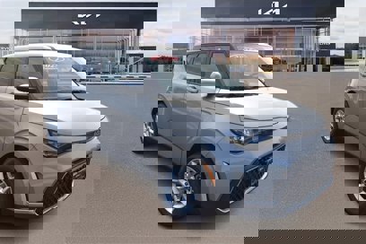 New 2025 Kia Soul LX