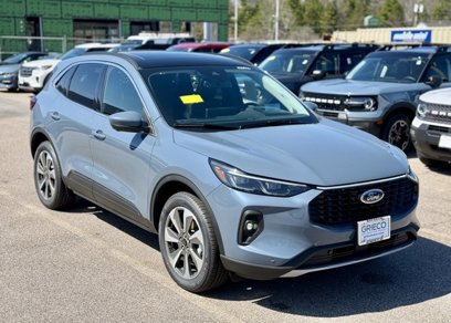 New 2025 Ford Escape Platinum