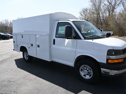 New 2024 Chevrolet Express 3500 w/ Power Convenience Package
