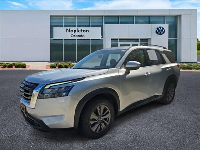 Used 2024 Nissan Pathfinder SV
