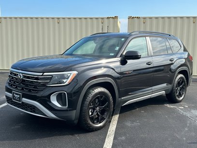 Used 2025 Volkswagen Atlas Peak Edition SE