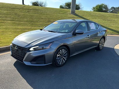 Used 2023 Nissan Altima 2.5 SV