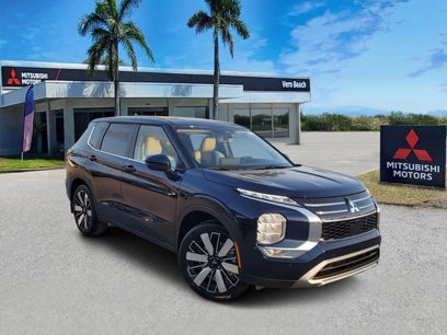 New 2025 Mitsubishi Outlander SE