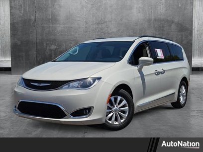 Used 2017 Chrysler Pacifica Touring-L