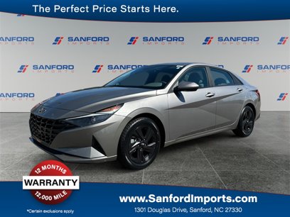 Used 2023 Hyundai Elantra Blue w/ Preferred Accessory Package