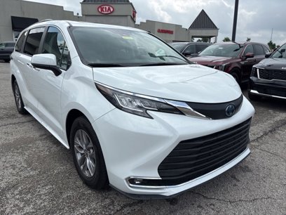 Used 2024 Toyota Sienna XLE