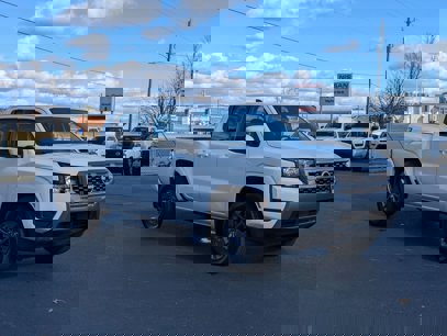 New 2025 Nissan Frontier SV