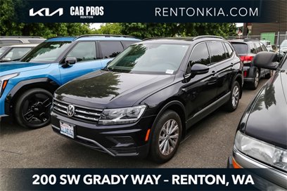 Used 2018 Volkswagen Tiguan SE w/ Panoramic Sunroof Package