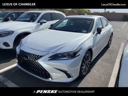 New 2025 Lexus ES 300h w/ Luxury Package
