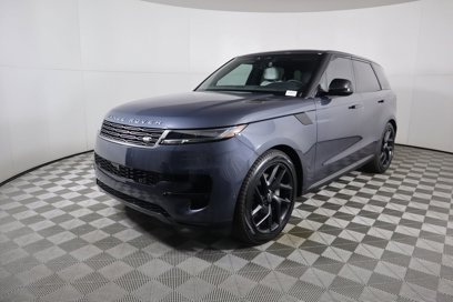 New 2025 Land Rover Range Rover Sport SE