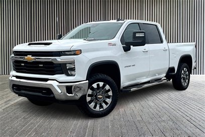 Used 2024 Chevrolet Silverado 2500 LT