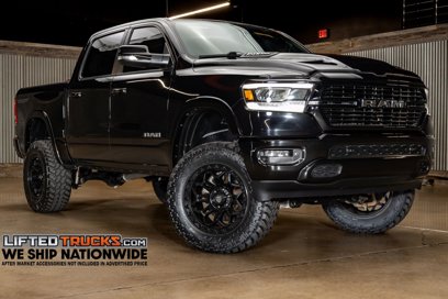Used 2020 RAM 1500 Laramie w/ Sport Appearance Package