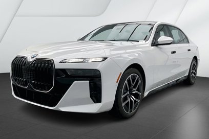 New 2025 BMW 760i xDrive w/ Executive Package